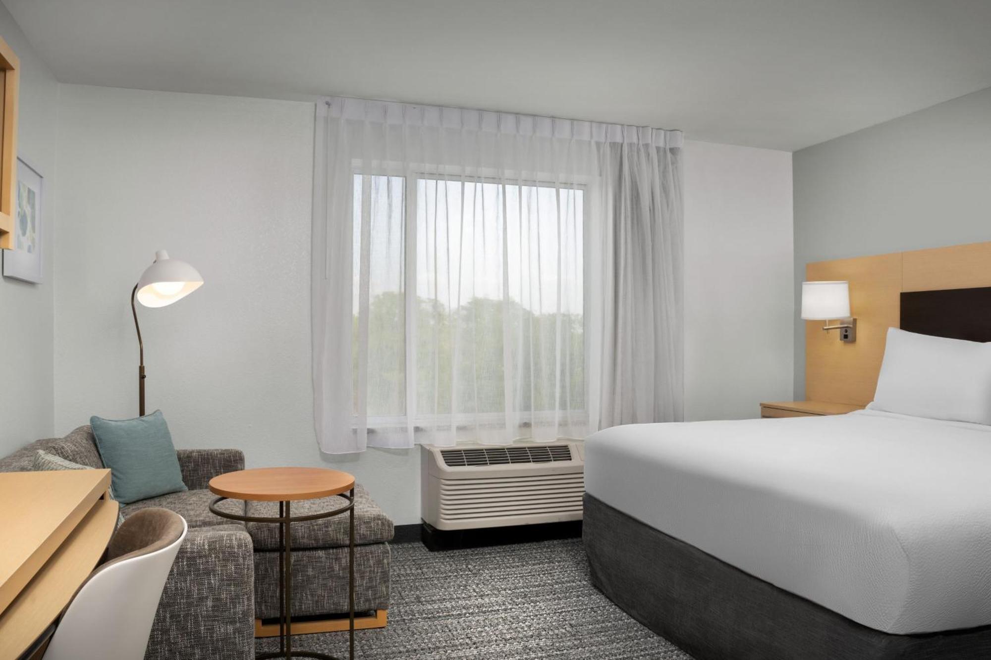 Towneplace Suites By Marriott Gainesville Northwest Экстерьер фото